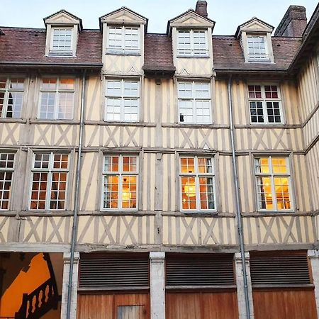 Ancien Hotel Particulier - Pl Du Vieux Marche 4 Pers Rouen Eksteriør billede