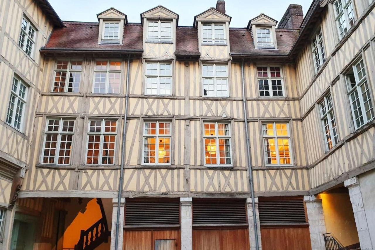 Ancien Hotel Particulier - Pl Du Vieux Marche 4 Pers Rouen Eksteriør billede